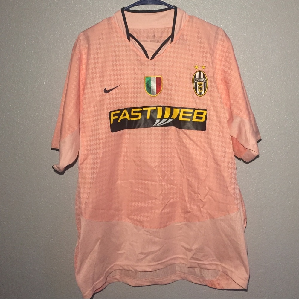 Salmon/pink juventus Buffon jersey